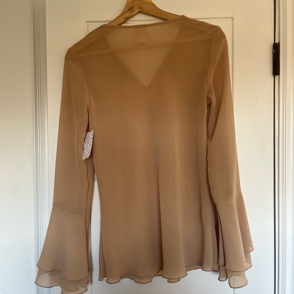 80s Beige flowy long sleeve (small) - Picture 2 of 3
